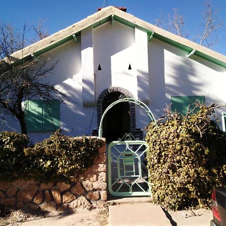 Chalet De La Montagne 伊夫兰 外观 照片